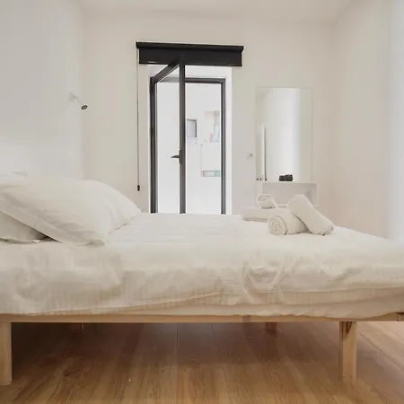 Apartment Tirana Accommodation *