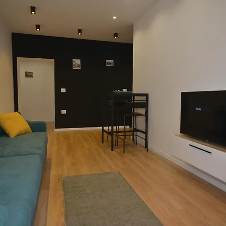 Tirana Accommodation Apartment *