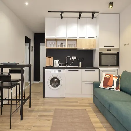 Apartment Tirana Accommodation *